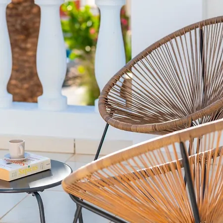 Verode - Private Heated Saltwater Pool Villa *