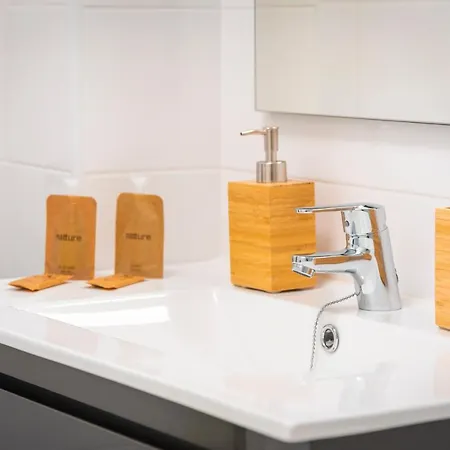 Verode - Private Heated Saltwater Pool Villa *