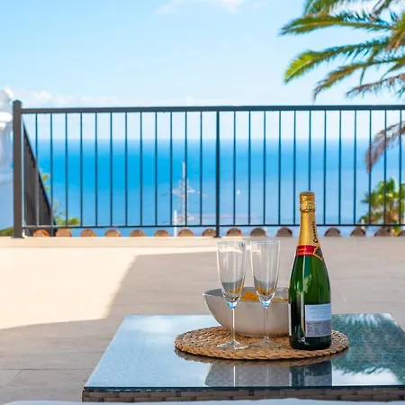 Verode - Private Heated Saltwater Pool *