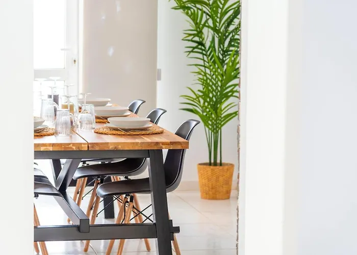 Verode - Private Heated Saltwater Pool Βίλα