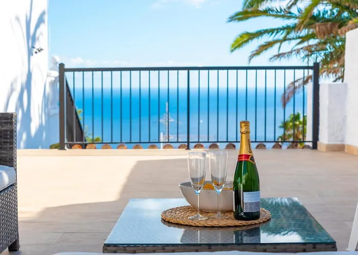 Verode - Private Heated Saltwater Pool *