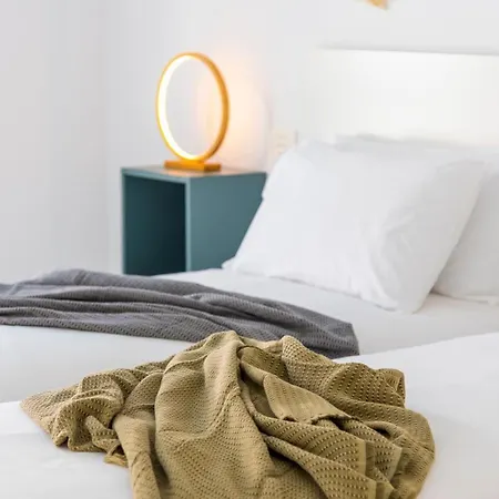 Verode - Private Heated Saltwater Pool Villa *