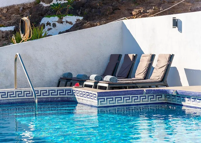 Verode - Private Heated Saltwater Pool Willa