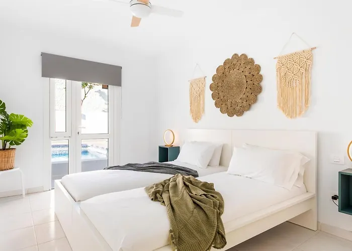 Verode - Private Heated Saltwater Pool *